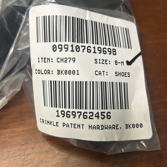 J Crew used Robin kitten heels in Italian crinkle patent leather CH279 - Picture 4 of 4